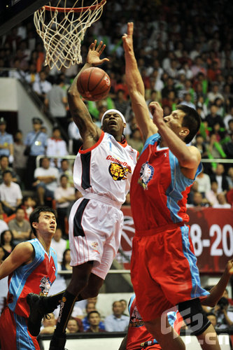 首射手B的 首射手B的